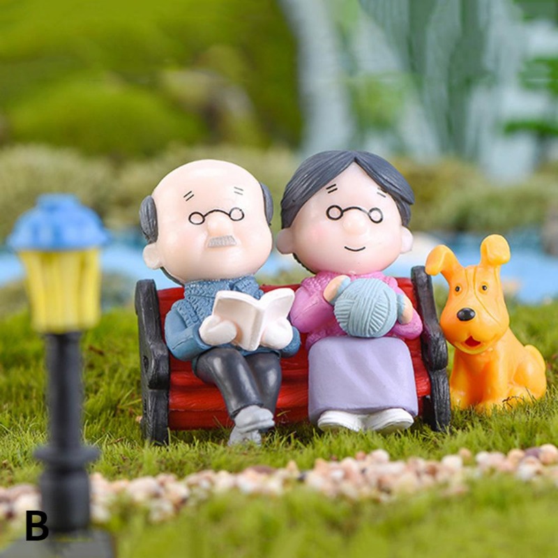 Mini Couple Figures Grandma Gr - огляд і ціна Model Kit In Era