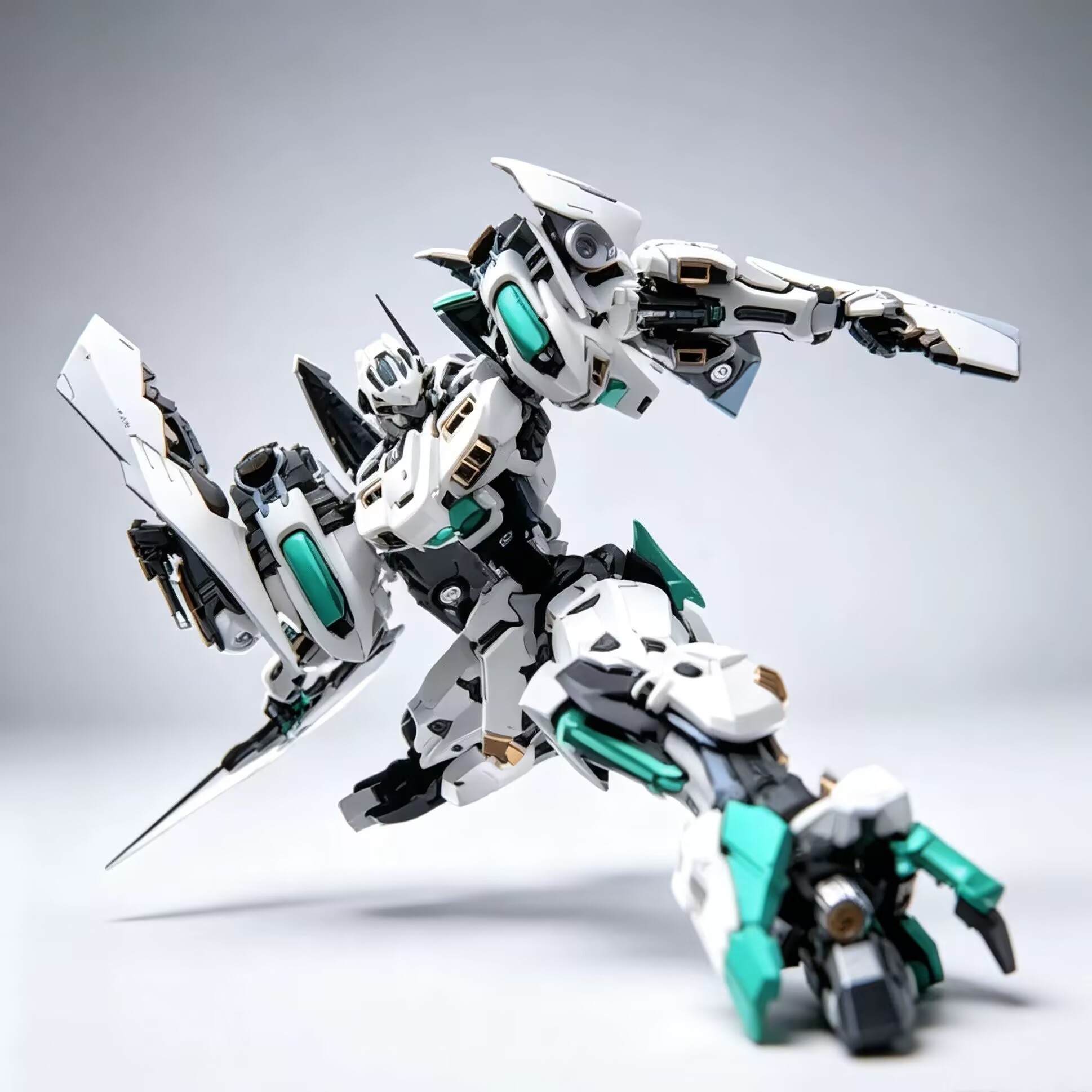 In Era+ RMD Azure Falcon Trans - огляд і ціна Model Kit Xiaoyaozi